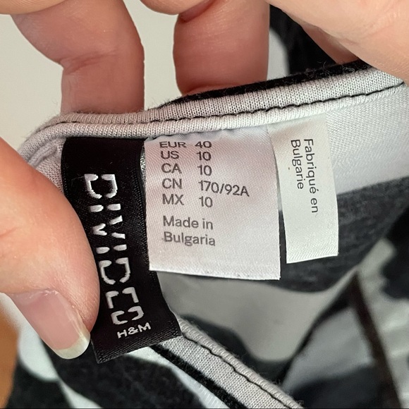 H&M Black and white striped dress - Picture 4 of 7